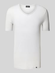 T-Shirt mit geripptem V-Ausschnitt von Hanro - 14
