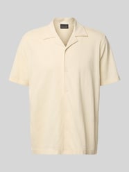 Relaxed Fit Poloshirt aus reiner Bio-Baumwolle mit Reverskragen von Christian Berg Men Beige - 37