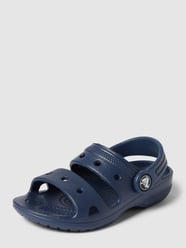 Sandały z paskiem model ‘Classic’ od Crocs Niebieski - 48