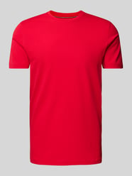 T-Shirt mit geripptem Rundhalsausschnitt von Christian Berg Men Rot - 2