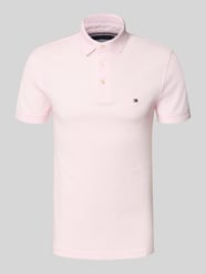 Slim Fit Poloshirt aus Baumwoll-Elasthan-Mix von Tommy Hilfiger Pink - 25