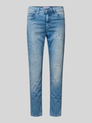 Jeansy o kroju slim fit z obszyciem z kamieni stras model 'Ornella Beauty' od ANGELS - 36