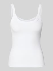 Top na ramiączkach w efekcie prążkowania od Gina Tricot - 13