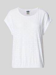 T-shirt w kroju regular fit z dziurkowanym wzorem model 'Ruth' od ZABAIONE - 13