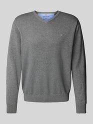 Sweter z dekoltem w serek od Fynch-Hatton - 30