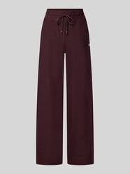 Wide Fit Sweatpants mit Label-Detail Modell 'CLOUD' von Fabletics Bordeaux - 18