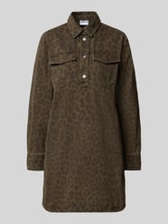 Hemdblusenkleid in Leo-Optik mit Brusttaschen von Jake*s Casual - 42