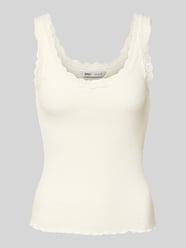 Regular Fit Tank Top mit Frill am Saum Modell 'SARA' von Only - 41