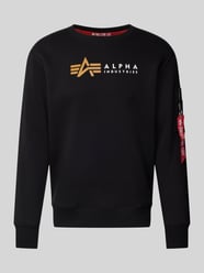 Sweatshirt mit Label-Print und Reißverschlusstasche von Alpha Industries Schwarz - 33