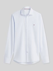 Regular Fit Businesshemd mit abgerundetem Saum von Tommy Hilfiger - 33