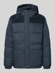 Steppjacke mit verdecktem Reißverschluss und Label-Stitching von Calvin Klein Jeans - 32