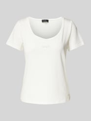 T-Shirt mit geripptem U-Ausschnitt von monari - 34