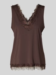 Top o kroju regular fit z obszyciem koronką model 'Bicco' od FREE/QUENT - 1