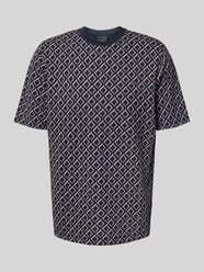 T-shirt ze wzorem na całej powierzchni i okrągłym dekoltem od bugatti - 35
