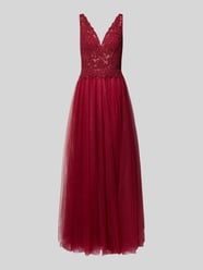 Abendkleid mit Spitze und Strasssteinbesatz von Mascara Bordeaux - 12