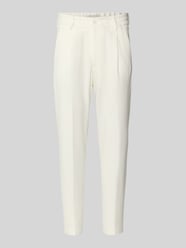 Spodnie materiałowe w kroju slim fit z zakładkami w pasie model 'Chasy' od DRYKORN - 2