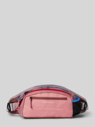 Nerka z detalem z logo od Peak Performance Fuksjowy - 4