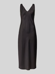 Midikleid mit V-Ausschnitt Modell 'Qova' von Someday - 2
