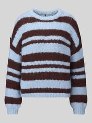 Sweter z przytulnym grubym ściegiem od ONLY - 33