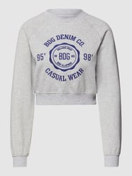 Cropped Sweatshirt mit Label-Stitching von BDG Urban Outfitters Grau - 47
