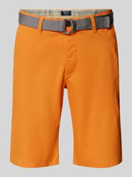 Szorty o kroju slim fit z paskiem od MCNEAL - 35