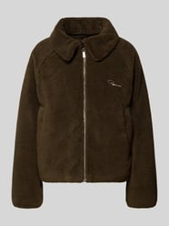 Kurtka z futerka z wyhaftowanym logo model ‘LAJA’ od Pegador - 22