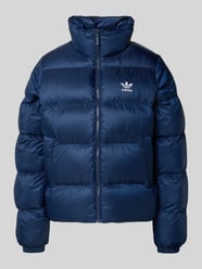 Pikowana kurtka o kroju regular fit z wyhaftowanym logo od adidas Originals - 20