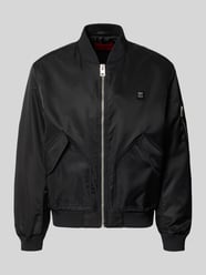 Kurtka bomber w kroju regular fit z aplikacją z logo model 'Badam2611' od HUGO - 32