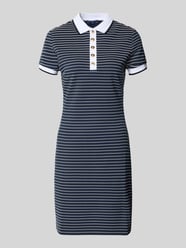 Sukienka polo do kolan z kołnierzykiem polo model 'ALPHONSINE' od GUESS - 6