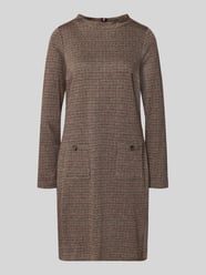 Knielange jurk met opstaande kraag van More & More - 10