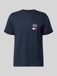 Regular Fit T-Shirt aus reiner Baumwolle Modell 'BRAND LOVE TEXT' von Tommy Hilfiger - 46