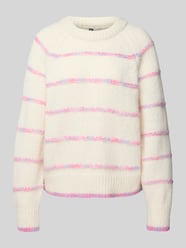 Regular Fit Strickpullover mit Raglanärmeln Modell 'NELIA' von Pieces - 36