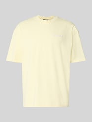 Oversized T-Shirt mit Label-Stitching von PEGADOR - 12