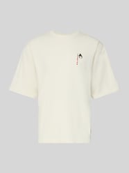 T-shirt z detalem z logo Model „Beam” od WOODBIRD - 7
