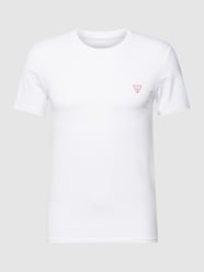 T-shirt z detalem z logo model ‘CORE TEE’ od Guess Biały - 23