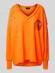 Oversized Sweatshirt aus Baumwoll-Mix mit Strasssteinbesatz von miss goodlife Orange - 9