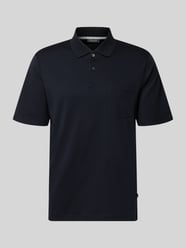 Regular Fit Poloshirt mit Brusttasche von MAERZ Muenchen - 4