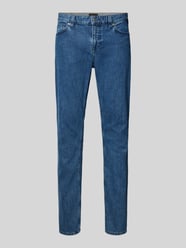 Jeansy o kroju slim fit z mieszanki bawełny od BOSS Orange - 11