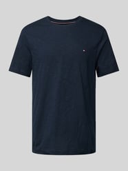 T-Shirt mit Label-Stitching von Tommy Hilfiger - 30