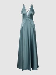 Abendkleid mit V-Ausschnitt von Mascara Grün - 29