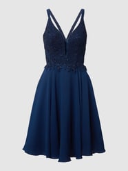 Cocktailkleid mit Herz-Ausschnitt von Luxuar Blau - 26