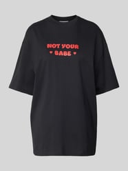 T-shirt o kroju oversized z nadrukowanym napisem od Review - 37