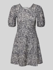 Leicht ausgestelltes Minikleid mit Rückenausschnitt Modell 'SURI' von Only - 41