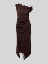 Cocktailkleid mit Raffungen und Spitzenbesatz von Lipsy - 23