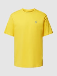 T-shirt z detalem z logo od Guess Żółty - 39