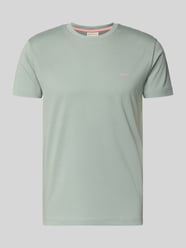 t-shirt z detalem z logo od GANT - 22