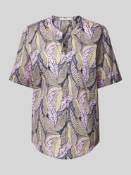 Bluse mit Allover-Muster und V-Ausschnitt von Brax Pink - 18