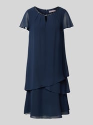 Knielanges Cocktailkleid mit Ziersteinbesatz von Christian Berg Cocktail Blau - 28