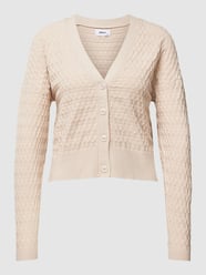 Cropped Strickjacke mit Strukturmuster Modell 'ONLFAYE' von Only Beige - 24