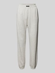 Regular Fit Sweatpants mit Label-Detail von Karo Kauer Grau - 11